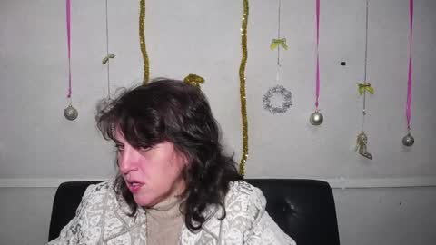 LuciaMi online show from 01-14-25, 06:17