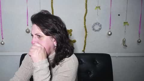 LuciaMi online show from 01-16-25, 12:45