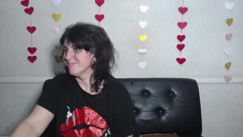 LuciaMi online show from 02-09-25, 03:23