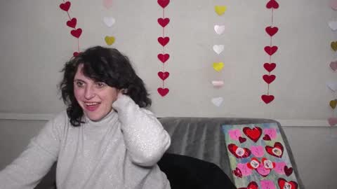 LuciaMi online show from 02-14-25, 04:15