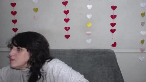 LuciaMi online show from 02-25-25, 06:09