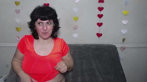 LuciaMi online show from 03-12-25, 06:22