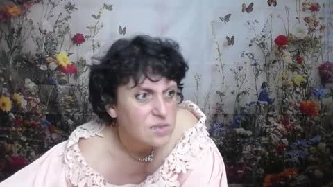 LuciaMi online show from 09-19-25, 05:24