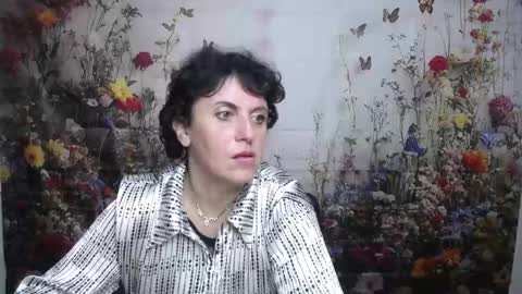 LuciaMi online show from 09-22-25, 05:09