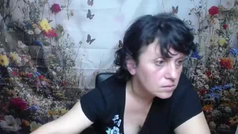 LuciaMi online show from 09-30-25, 05:18