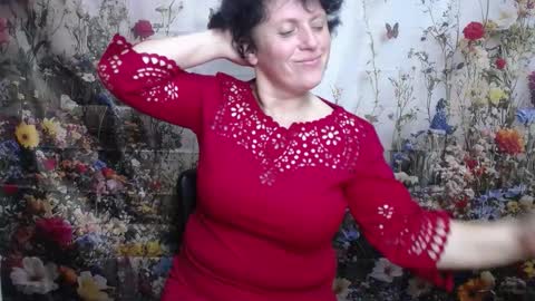 LuciaMi online show from 10-11-25, 05:50