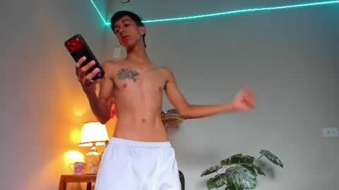 Pirulo online show from 06-12-26, 01:10