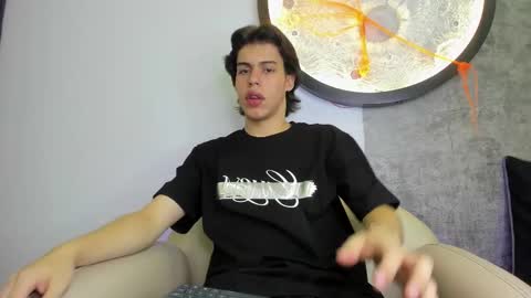 Snapshot of lucian_greyy chatting on 10-19-25, 03:51 lucian_greyy online show from 10-19-25, 03:51