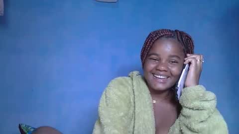 luciana012 online show from 10-02-25, 06:37