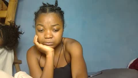 luciana012 online show from 11-08-25, 06:51