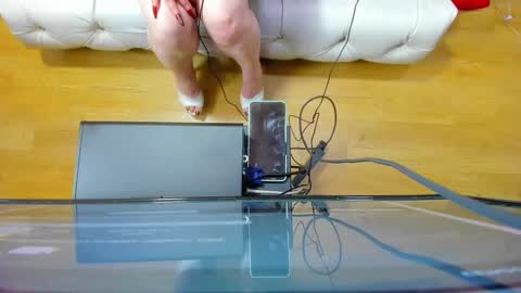 Luci online show from 01-20-25, 08:29