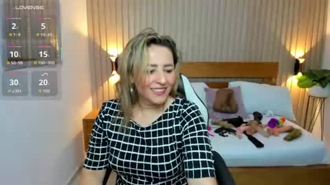 Snapshot of luciana_ballesteros chatting on 06-15-26, 12:07 Luciana online show from 06-15-26, 12:07