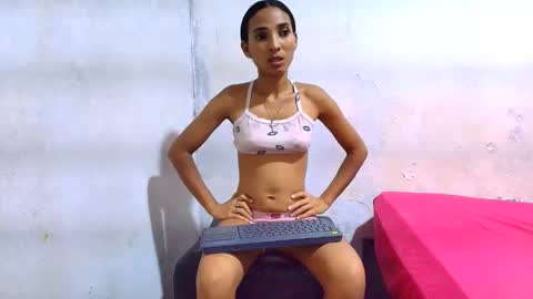 Luciana online show from 12-05-25, 04:21