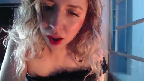 Snapshot of luciana_evaans chatting on 02-15-25, 09:48 Luciana Evans online show from 02-15-25, 09:48