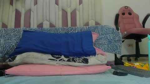 instagram luciana417  online show from 02-05-25, 06:13