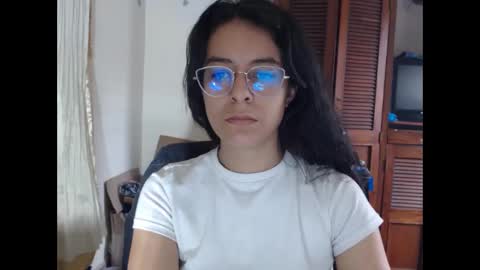 Madelyne online show from 12-22-24, 06:37