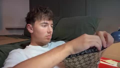 Lucian online show from 09-26-25, 01:53