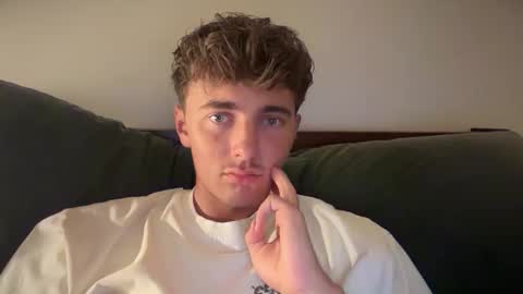 Lucian online show from 10-01-25, 01:55