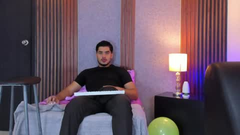 Luciano online show from 07-06-26, 12:24