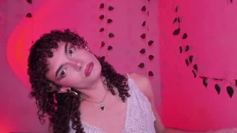 Lucy or Lucian 3 Come to my social Links3   online show from 06-07-26, 07:45