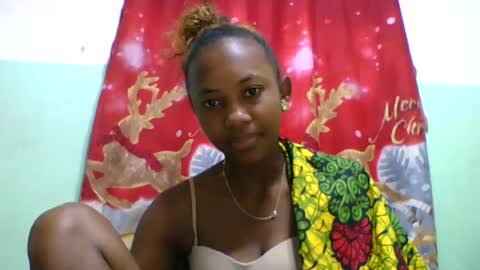 Snapshot of lucie196645 chatting on 06-21-26, 04:59 lucie196645 online show from 06-21-26, 04:59