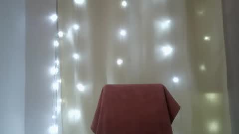 Snapshot of luciemack chatting on 09-21-25, 05:36 LucieMack online show from 09-21-25, 05:36