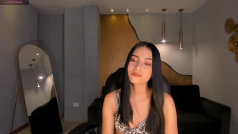 Lucie Martin online show from 05-04-26, 07:32