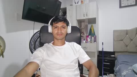 leonel online show from 05-22-26, 03:24