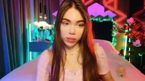 Snapshot of lucifiella chatting on 09-17-25, 03:46 MimiFors online show from 09-17-25, 03:46