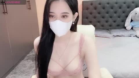 lucii04 online show from 05-18-26, 03:51