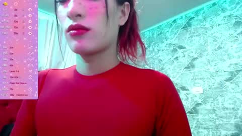 Lucia online show from 02-14-25, 06:51