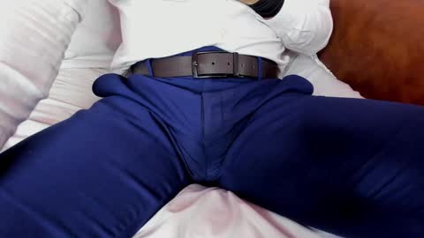 Leo online show from 02-11-25, 05:40