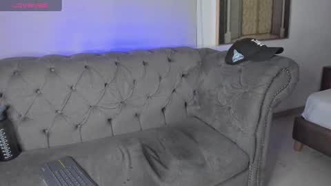 Leo online show from 02-19-25, 02:12