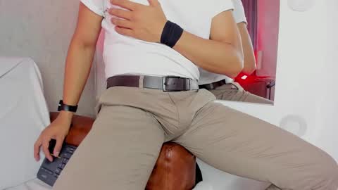 Leo online show from 02-20-25, 02:24