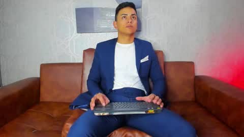 Leo online show from 09-15-25, 11:54