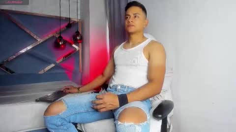 Snapshot of lucii_fer_ chatting on 03-05-26, 11:28 Leo online show from 03-05-26, 11:28