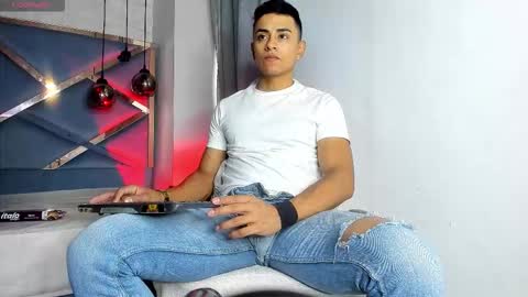 Snapshot of lucii_fer_ chatting on 03-09-26, 11:36 Leo online show from 03-09-26, 11:36