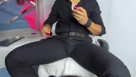 Snapshot of lucii_fer_ chatting on 03-11-26, 12:22 Leo online show from 03-11-26, 12:22