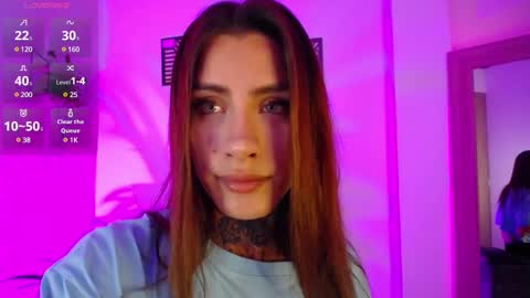 Snapshot of luciiana_lol chatting on 12-19-24, 11:57 luciiana online show from 12-19-24, 11:57