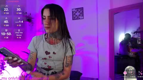 Snapshot of luciiana_lol chatting on 01-08-25, 09:21 luciiana online show from 01-08-25, 09:21