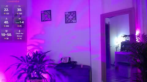Snapshot of luciiana_lol chatting on 01-10-25, 08:18 luciiana online show from 01-10-25, 08:18