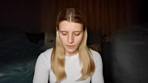 Monika online show from 10-13-25, 08:53