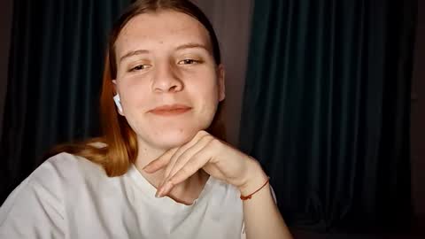 Monika online show from 10-31-25, 08:54