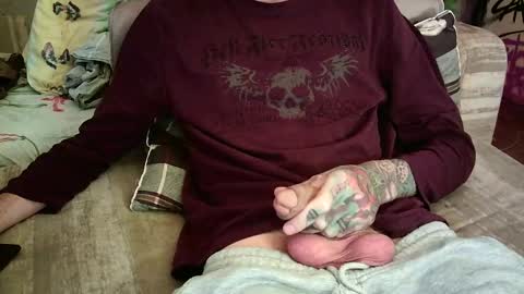 Snapshot of lucio_grande chatting on 12-08-24, 10:41 Wow Lucian 3 online show from 12-08-24, 10:41