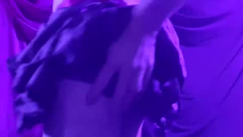 Snapshot of luckazy chatting on 01-26-25, 06:07 Lucky Eid Azy online show from 01-26-25, 06:07