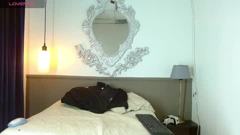 Snapshot of luckk_ chatting on 04-11-26, 07:45 luckk_ online show from 04-11-26, 07:45