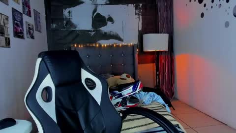 Snapshot of luckk_ chatting on 05-01-26, 07:13 luckk_ online show from 05-01-26, 07:13
