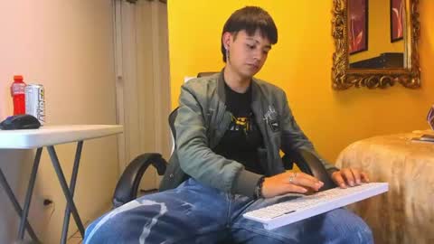 Snapshot of luckk_ chatting on 06-25-26, 04:56 luckk_ online show from 06-25-26, 04:56