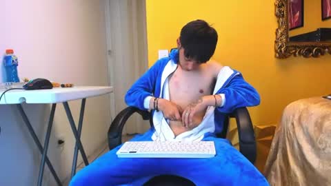 Snapshot of luckk_ chatting on 06-26-26, 05:45 luckk_ online show from 06-26-26, 05:45