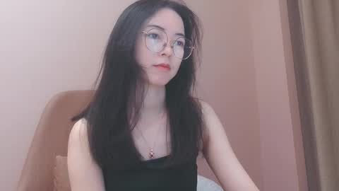 Snapshot of luckrose chatting on 03-19-26, 12:47 Jinn online show from 03-19-26, 12:47